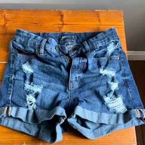 Aeropostale Distressed High-Rise Curvy Midi Shorts Sz. 4
